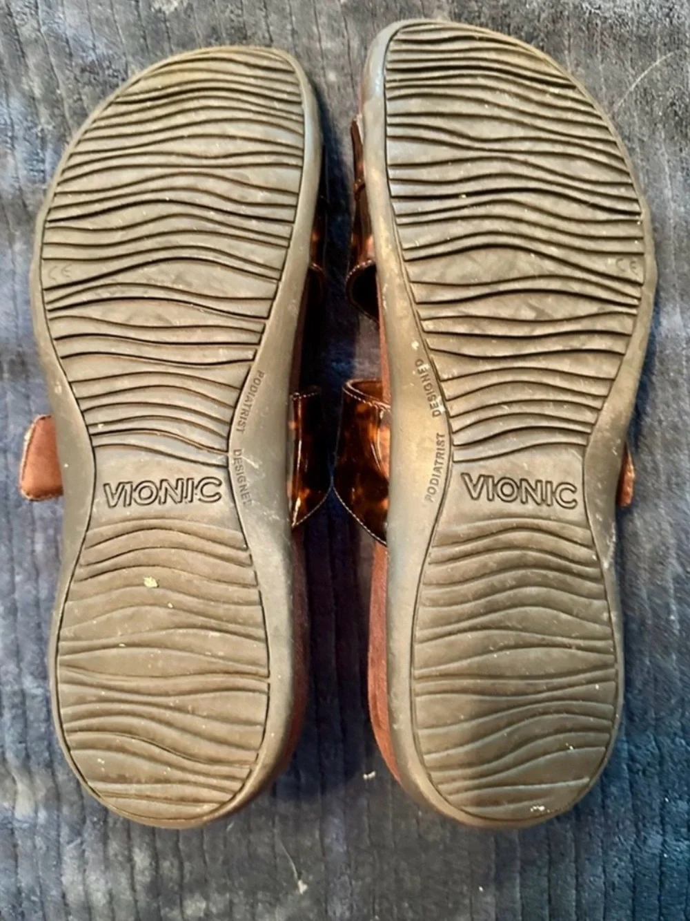 Vionic Brown Tortoiseshell Sandals